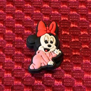 🔥 Bundle 4 For $7 Croc Charms